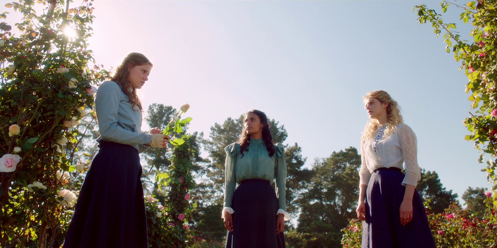 samaraweaving_picnicathangingrock_0216.jpg samaraweaving_picnicathangingrock_0216.jpg