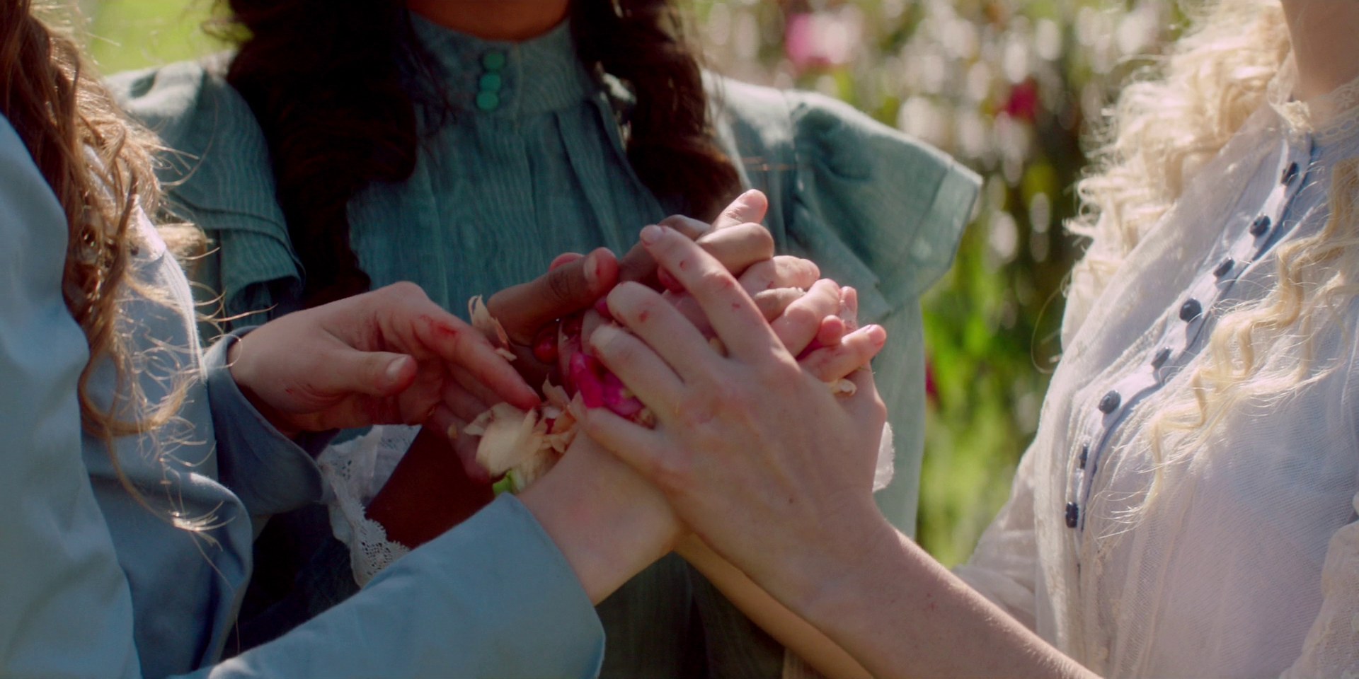 samaraweaving_picnicathangingrock_0238.jpg samaraweaving_picnicathangingrock_0238.jpg