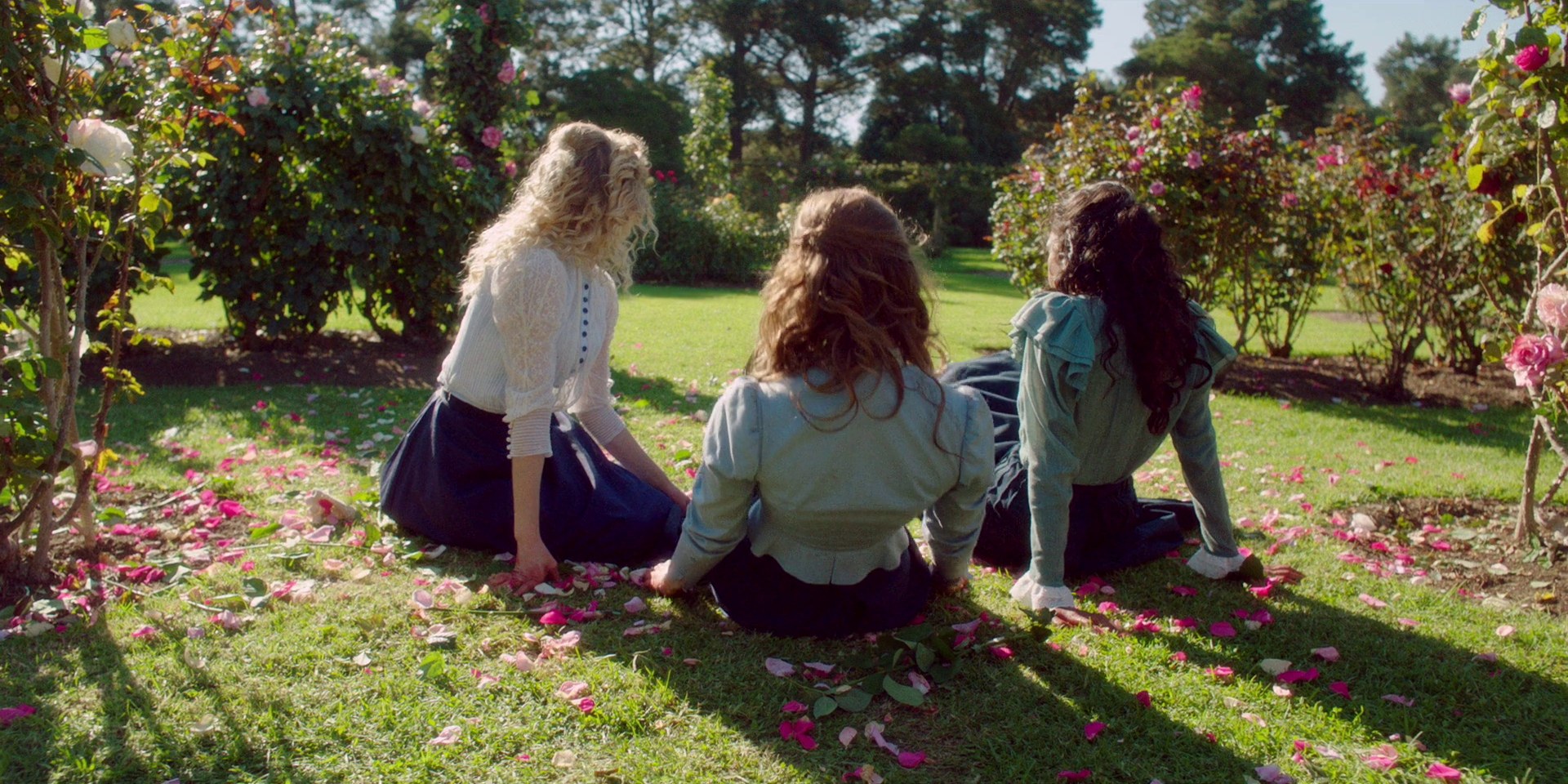 samaraweaving_picnicathangingrock_0246.jpg samaraweaving_picnicathangingrock_0246.jpg