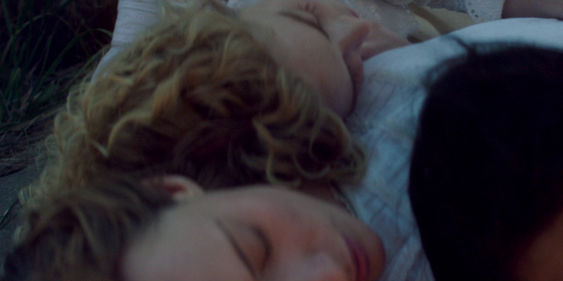 samaraweaving_picnicathangingrock_0263.jpg samaraweaving_picnicathangingrock_0263.jpg