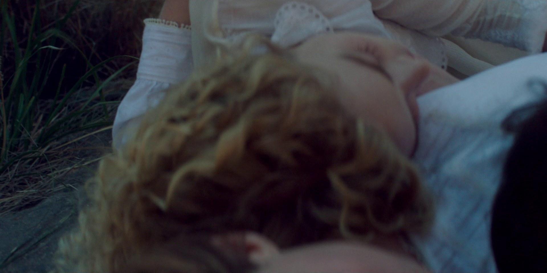 samaraweaving_picnicathangingrock_0264.jpg samaraweaving_picnicathangingrock_0264.jpg