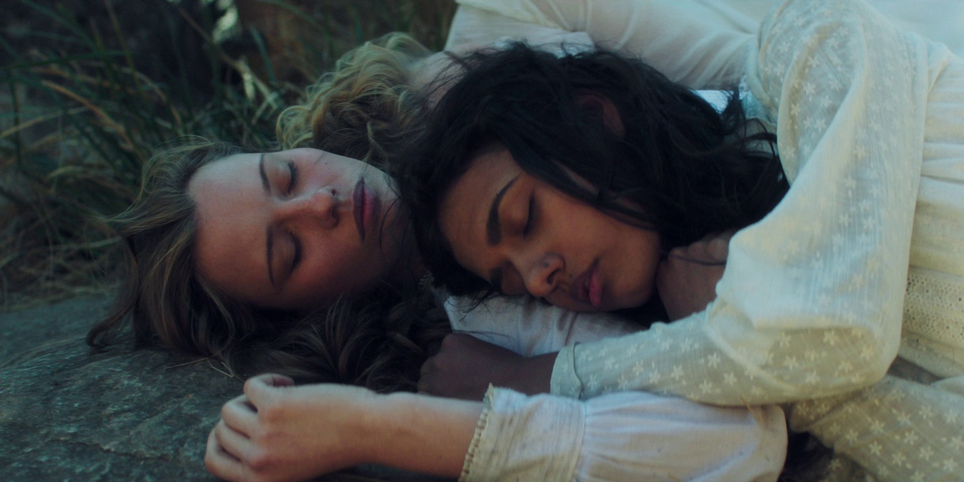 samaraweaving_picnicathangingrock_0270.jpg samaraweaving_picnicathangingrock_0270.jpg