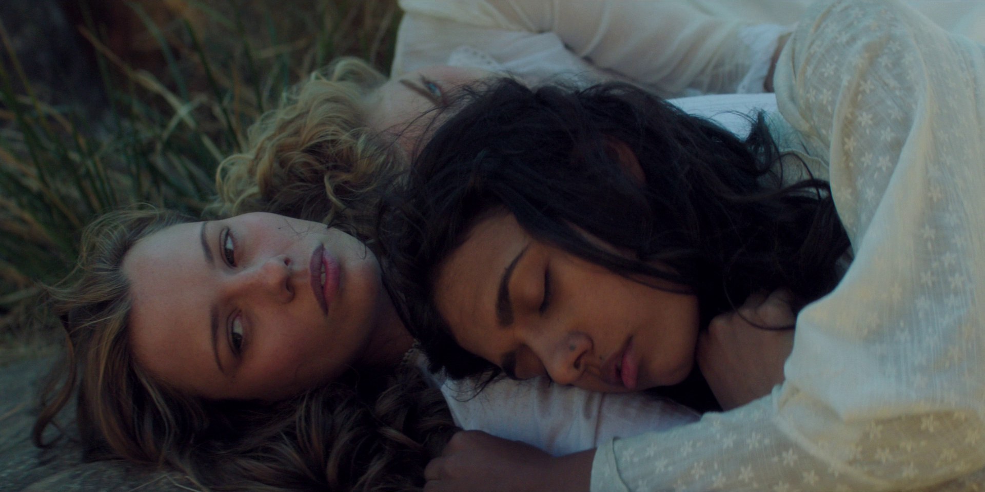 samaraweaving_picnicathangingrock_0272.jpg samaraweaving_picnicathangingrock_0272.jpg