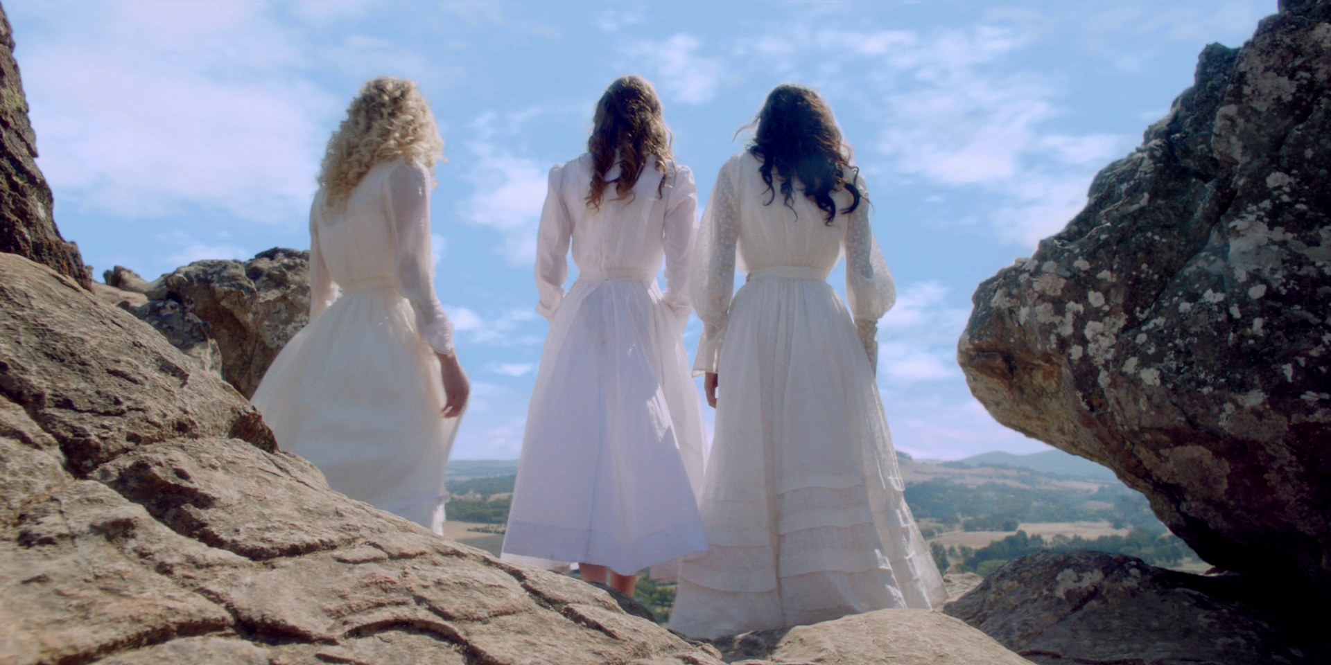 samaraweaving_picnicathangingrock_0287.jpg samaraweaving_picnicathangingrock_0287.jpg