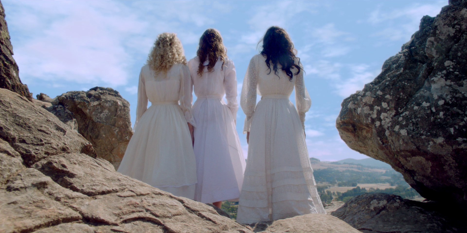 samaraweaving_picnicathangingrock_0289.jpg samaraweaving_picnicathangingrock_0289.jpg