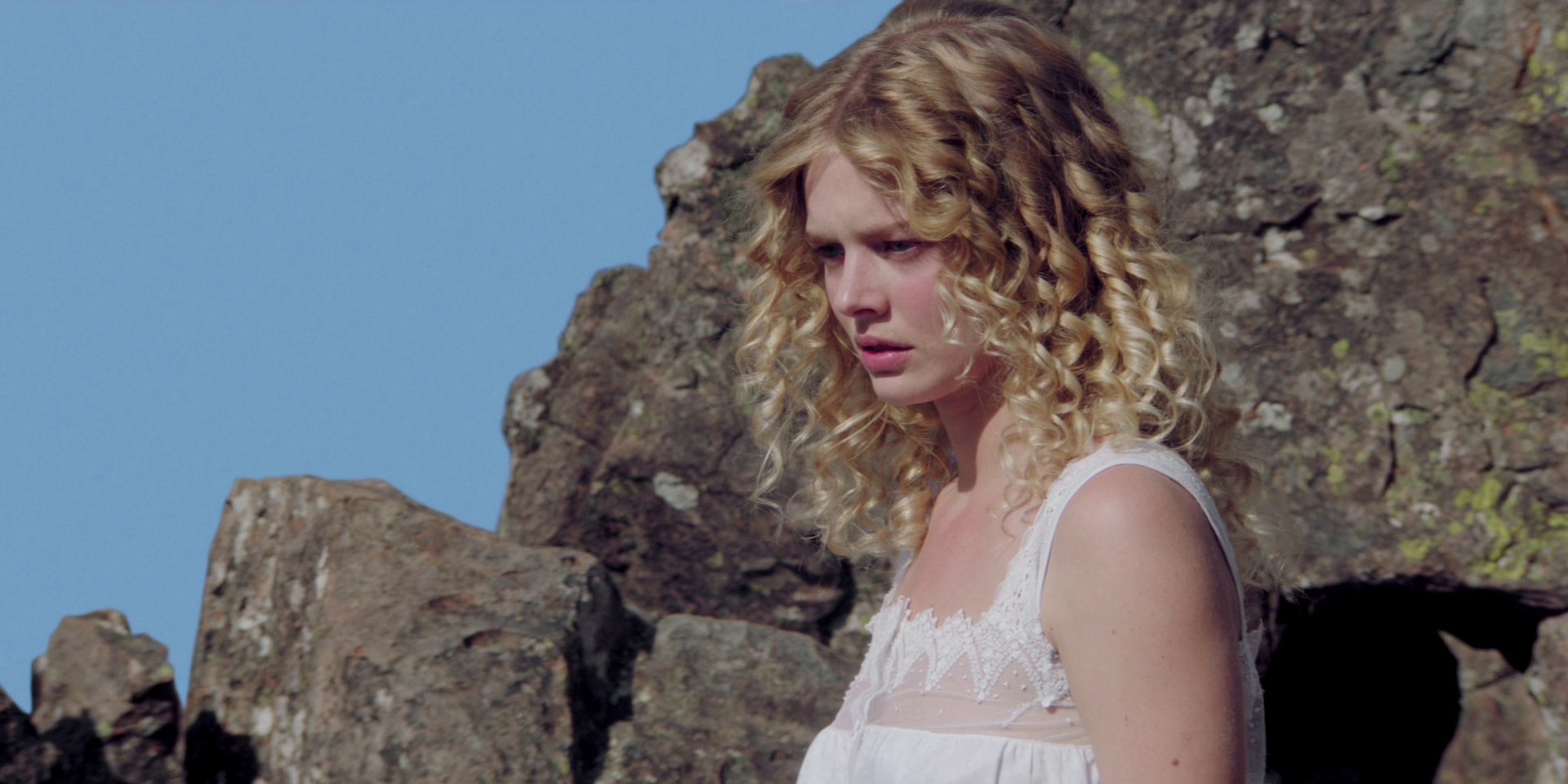 samaraweaving_picnicathangingrock_0309.jpg samaraweaving_picnicathangingrock_0309.jpg