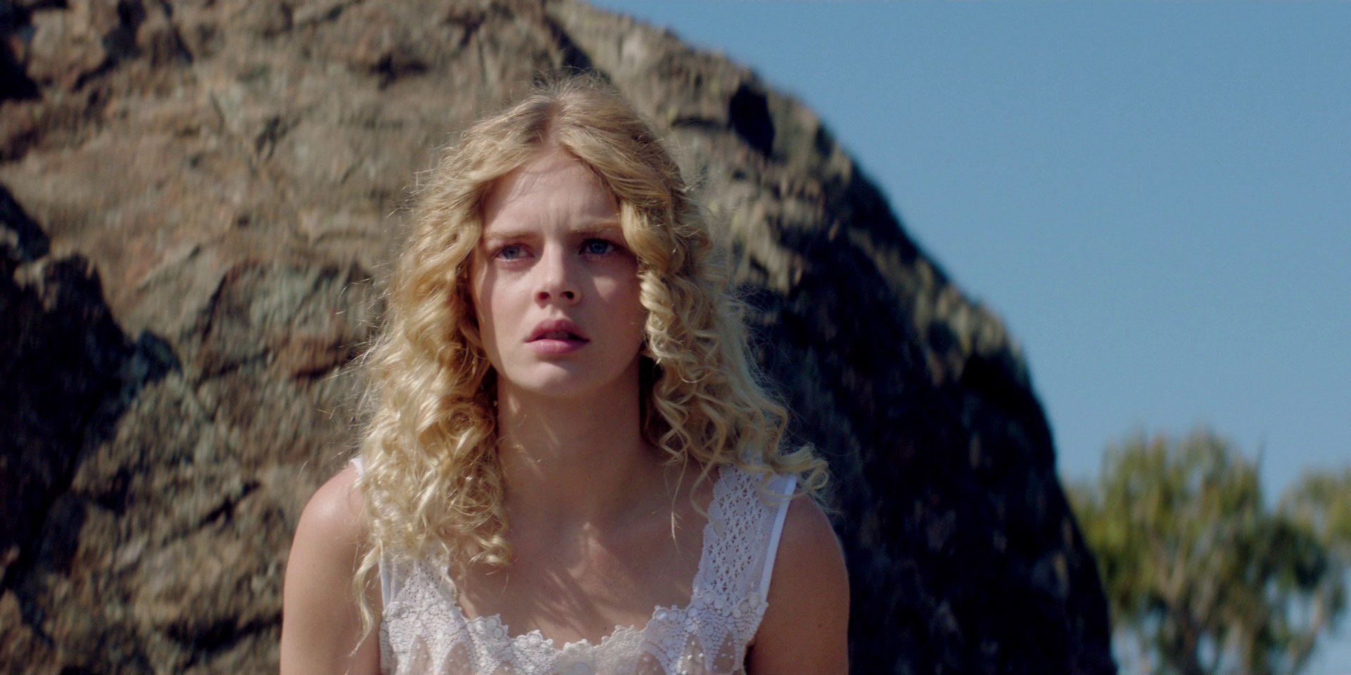 samaraweaving_picnicathangingrock_0326.jpg samaraweaving_picnicathangingrock_0326.jpg