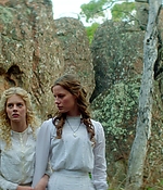 samaraweaving_picnicathangingrock_0090.jpg