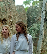 samaraweaving_picnicathangingrock_0091.jpg